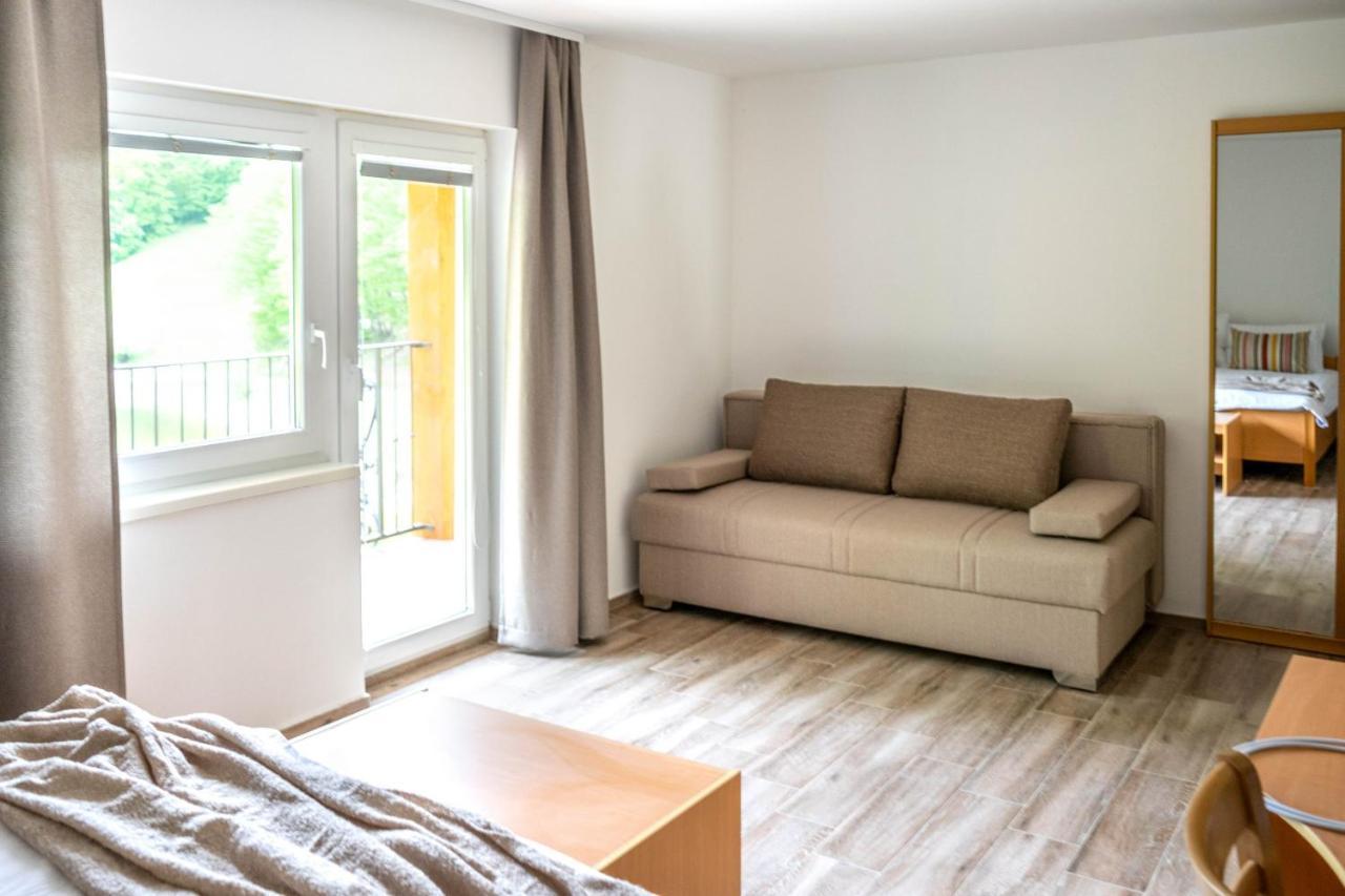 Zelena Oaza Bed & Breakfast Zgornja Kungota Exterior photo